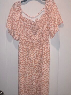 Aydin Los Angeles Peach Floral Smocked Romper/Jumpsuit Flutter Sleeve Size L